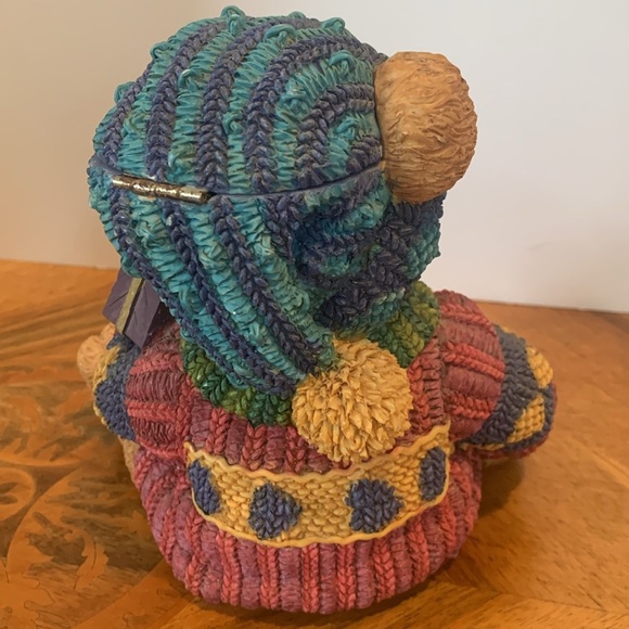 Teddy Bear Figurine with Gift Coin Bank Multicolor Resin - Picture 5 of 10